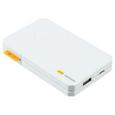 POWER BANK ESSENTIAL XE-1050 5000mAh BLANCO XTORM (Espera 4 dias)